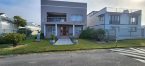 Picollo Bocca Villa Kleinmond